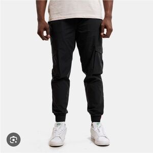 The Balance Athletica (Vitality) Men's Celsius Cargo Pant in Midnight